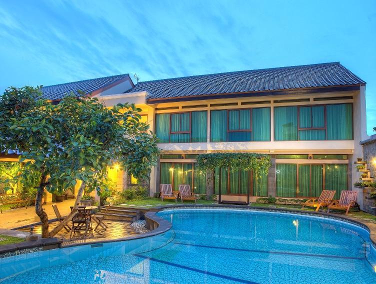 Maharani pensión Yogyakarta Exterior foto